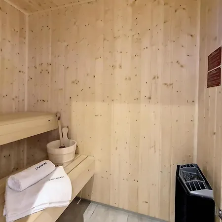 Caseblanche - La Retreat Mae-2984